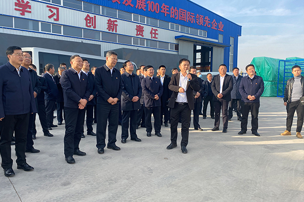 赤峰市党政考察团莅临开云app官方在线入口进行参观考察